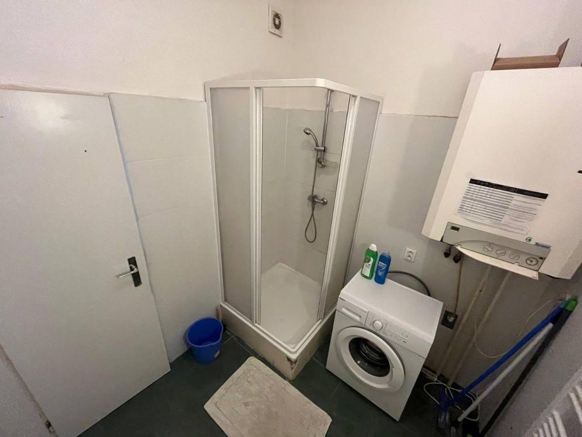 Near Main Railway And Bus Station Apartment Brno Ngoại thất bức ảnh
