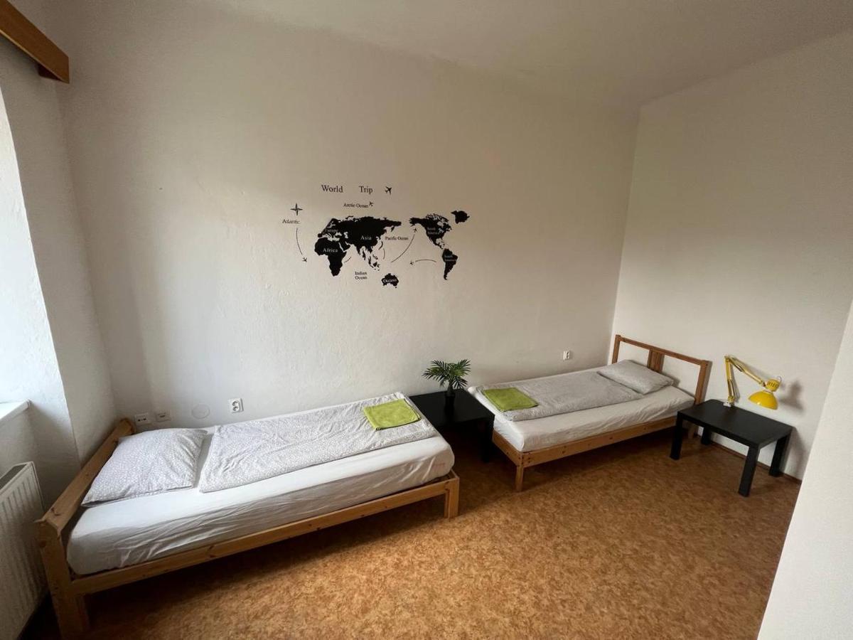 Near Main Railway And Bus Station Apartment Brno Ngoại thất bức ảnh